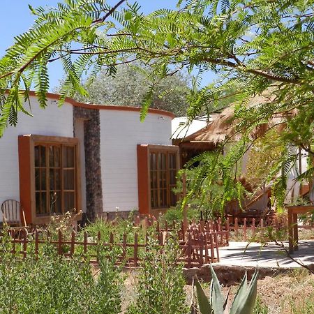 Villa Cabana Media Luna San Pedro de Atacama Exterior foto